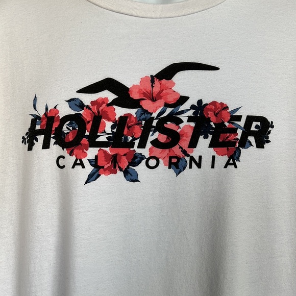 💥💥Hollister XL White Floral Long Sleeved Tee - Picture 4 of 12